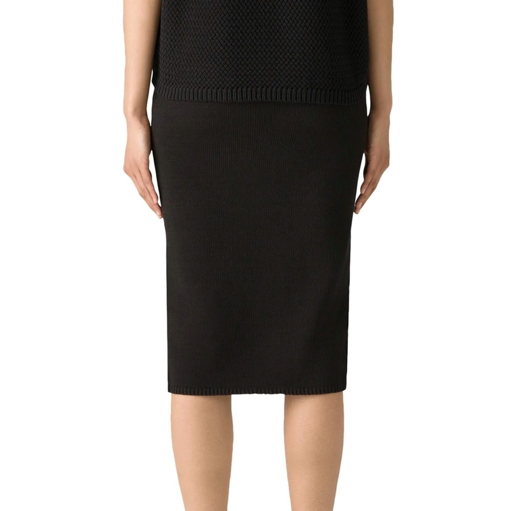 St. John Knit Pencil Skirt - Picture 4 of 8